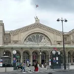 Hipotel Paris Montmartre Gare Du Nord