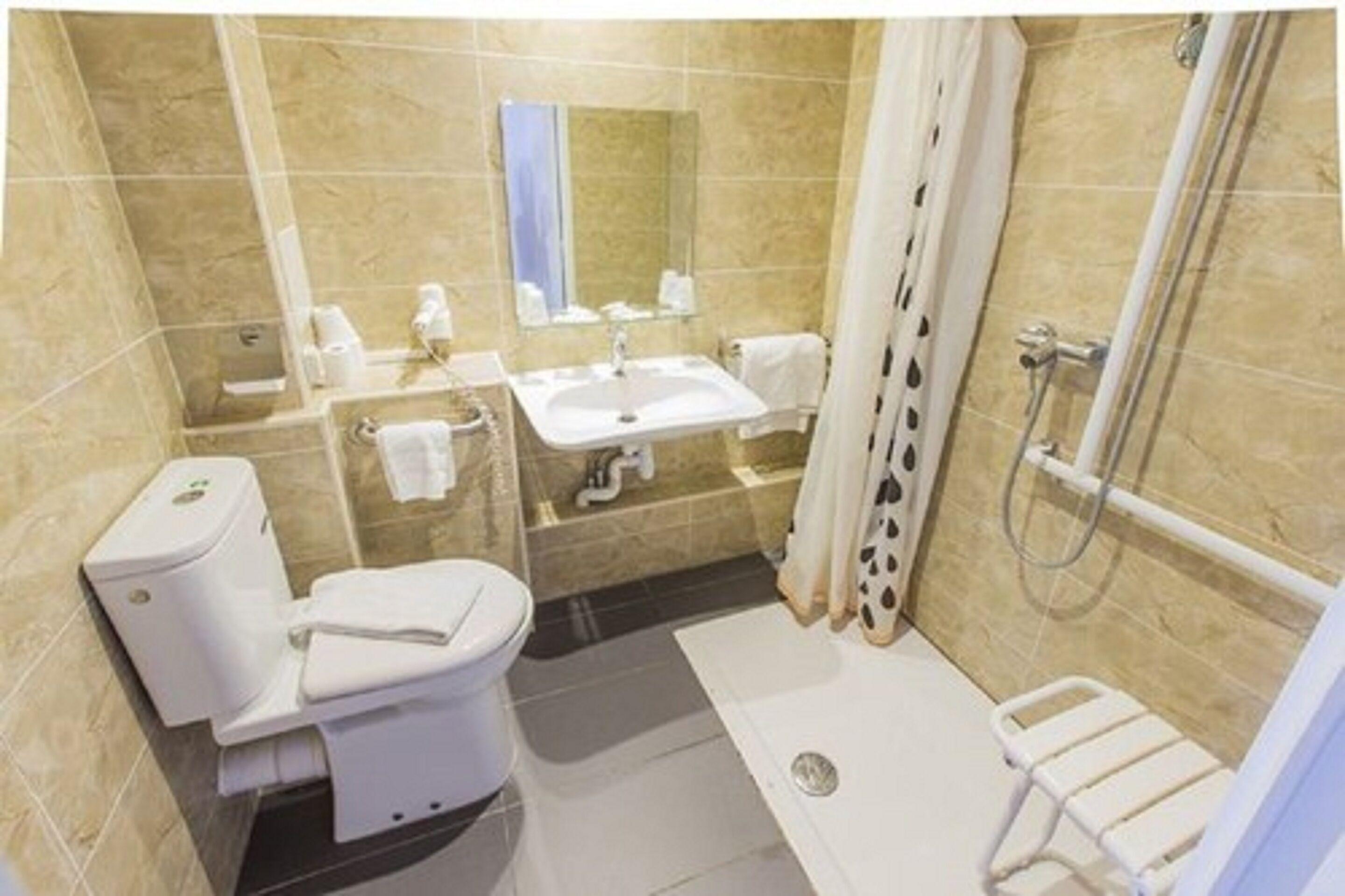 Hotel Hipotel Montmartre Gare Du Nord 2*