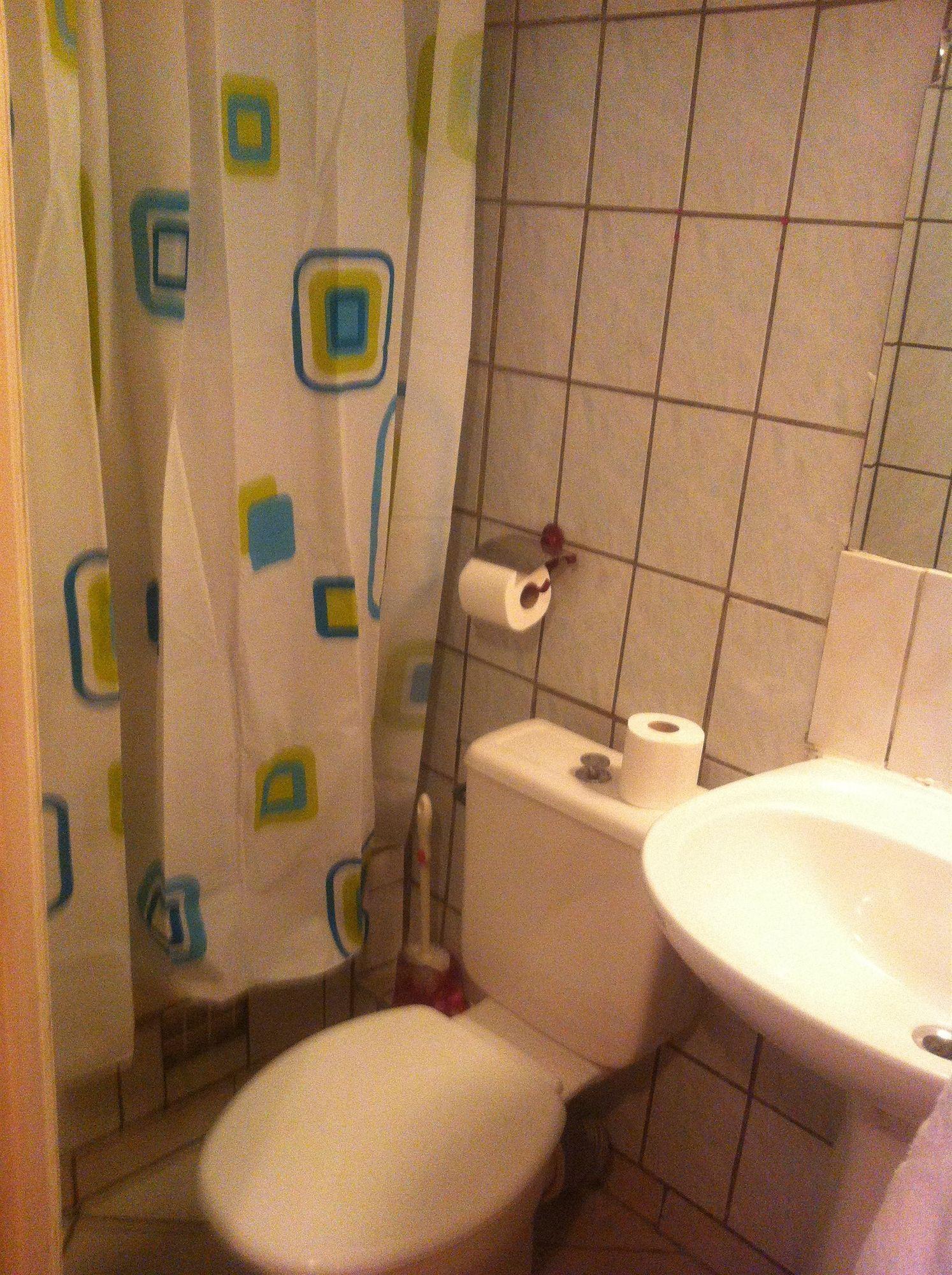 Hipotel Montmartre Gare Du Nord Hotel Parigi